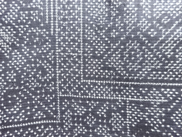 アンティーク　更紗模様織り出し本場泥大島紬着物(5マルキ)